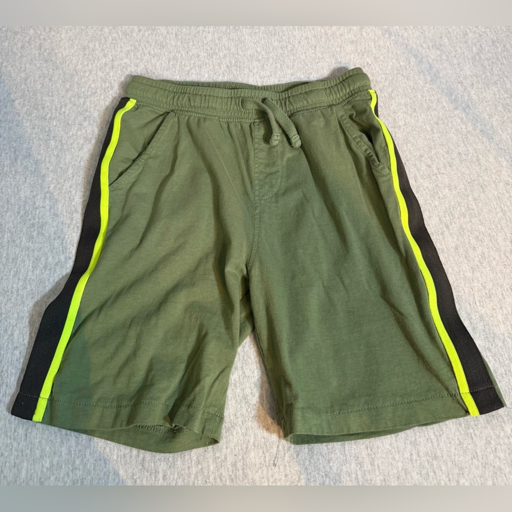 Zara Boys Olive Shorts with Chartreuse and Black Accent Stripe 🟢⚫